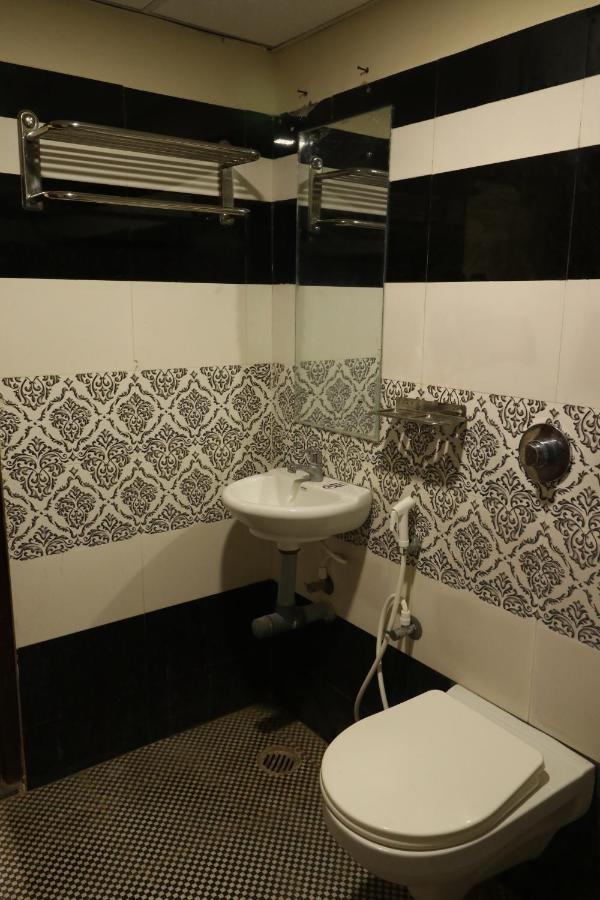 E S Residency Hotel Theni Exterior foto