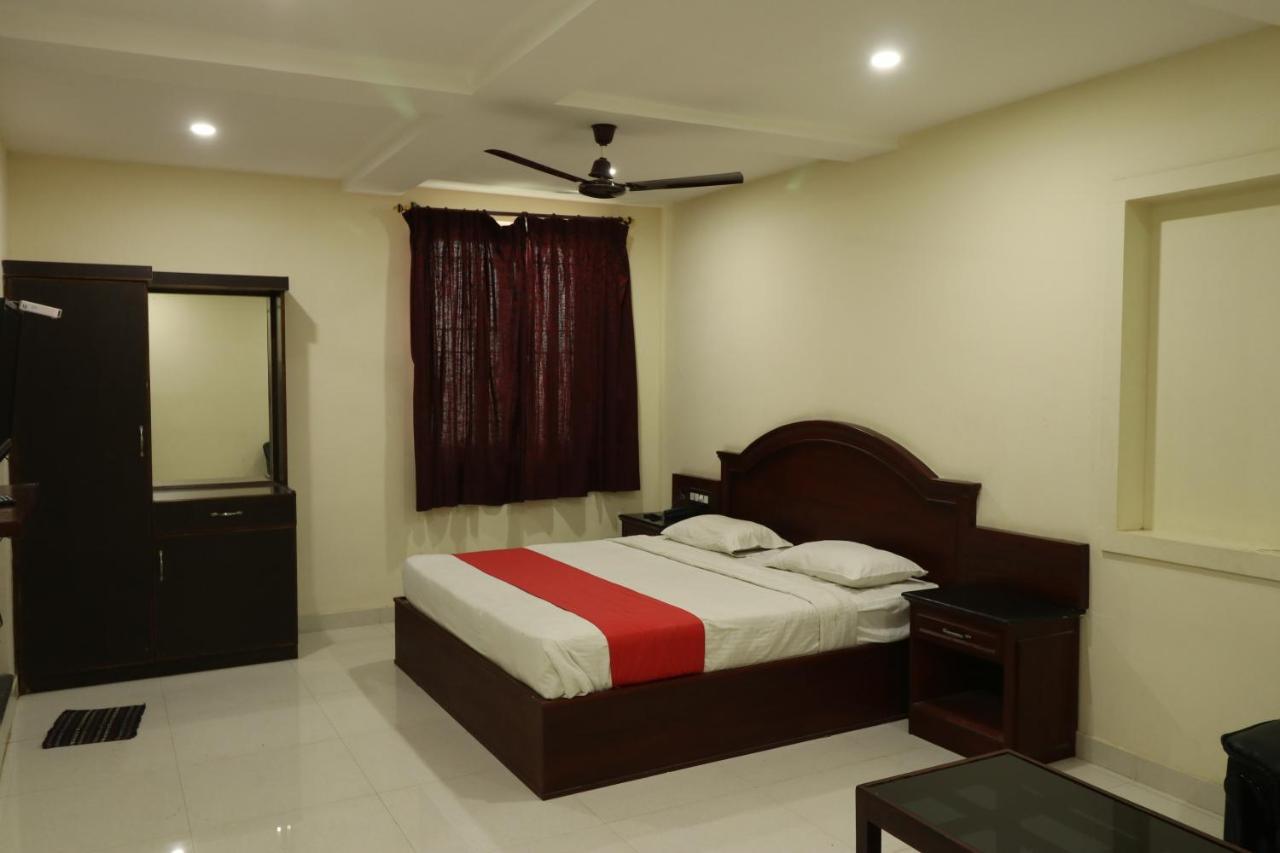 E S Residency Hotel Theni Exterior foto