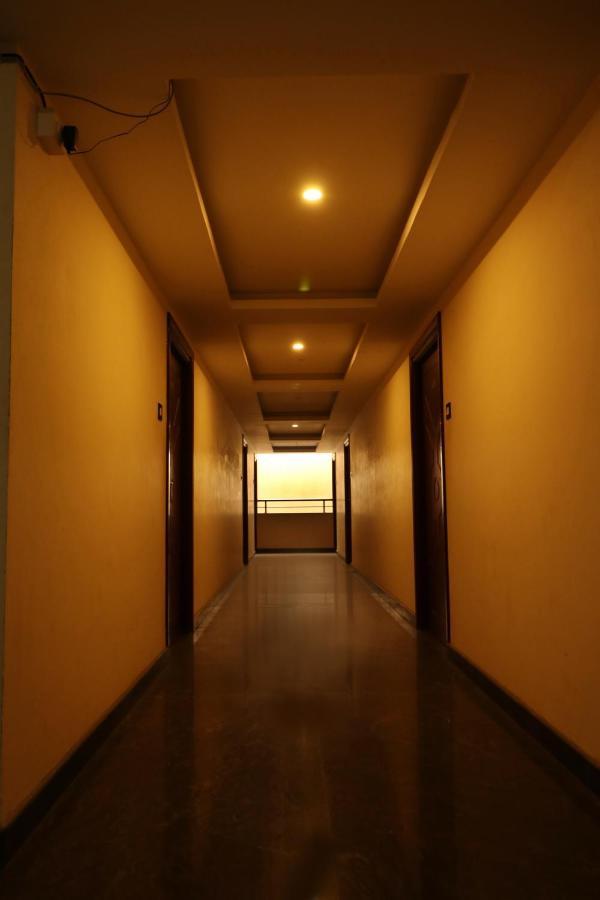 E S Residency Hotel Theni Exterior foto