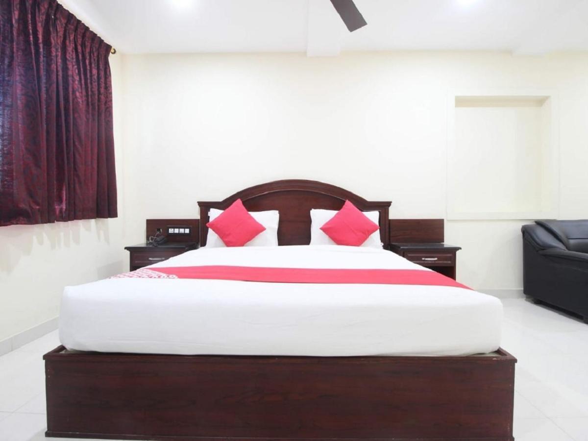 E S Residency Hotel Theni Exterior foto